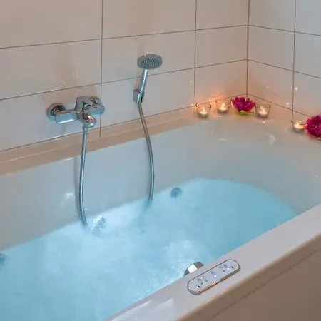 Ferienhaus Dieboldsberg * 阿皮斯班奇